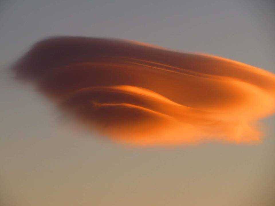 lenticular cloud